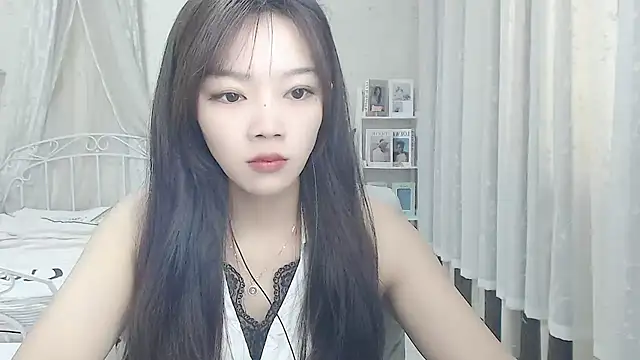 Snapshot of Jenny-Z chatting on 10/04/25, 01:47 Jenny-Z online show from 10/04/25, 01:47