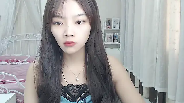 Snapshot of Jenny-Z chatting on 10/31/25, 01:39 Jenny-Z online show from 10/31/25, 01:39