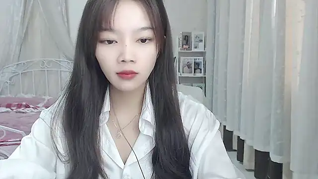 Snapshot of Jenny-Z chatting on 11/02/25, 01:41 Jenny-Z online show from 11/02/25, 01:41