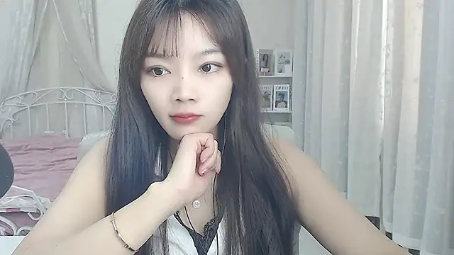 Snapshot of Jenny-Z chatting on 11/11/25, 02:22 Jenny-Z online show from 11/11/25, 02:22