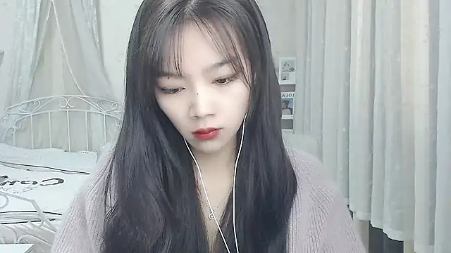 Snapshot of Jenny-Z chatting on 01/10/26, 02:02 Jenny-Z online show from 01/10/26, 02:02