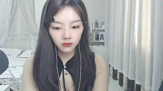 Jenny-Z online show from 04/18/26, 01:53