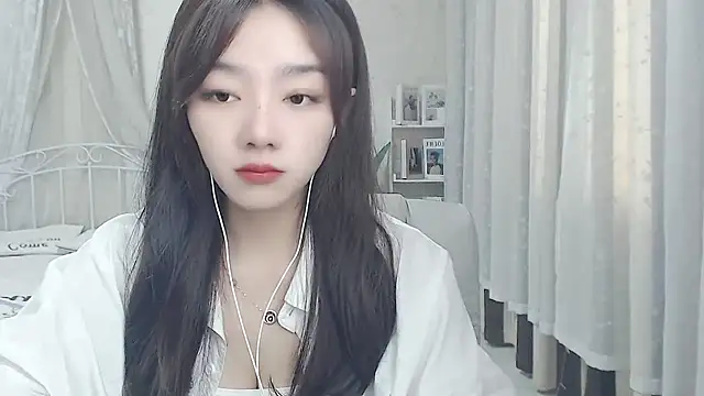 Jenny-Z online show from 05/07/26, 01:33