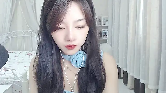 Snapshot of Jenny-Z chatting on 06/08/26, 01:50 Jenny-Z online show from 06/08/26, 01:50