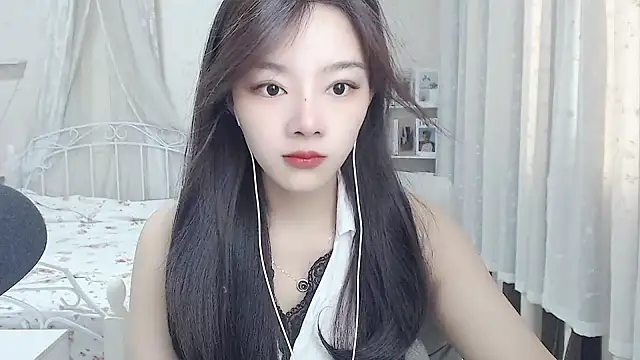 Snapshot of Jenny-Z chatting on 06/12/26, 01:04 Jenny-Z online show from 06/12/26, 01:04