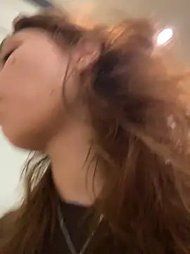 QuitieLia online show from 01/06/26, 08:18