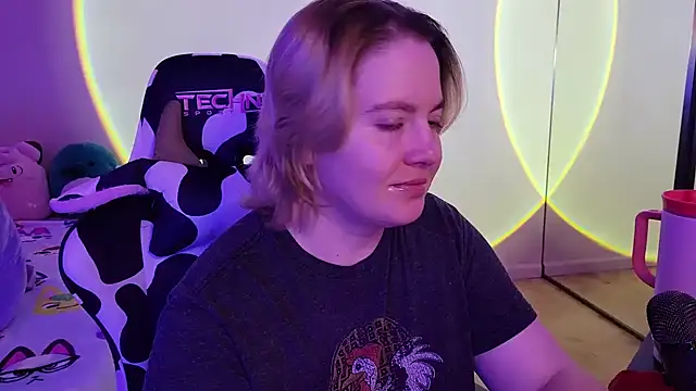 InternetFairy XO online show from 01/29/25, 07:11