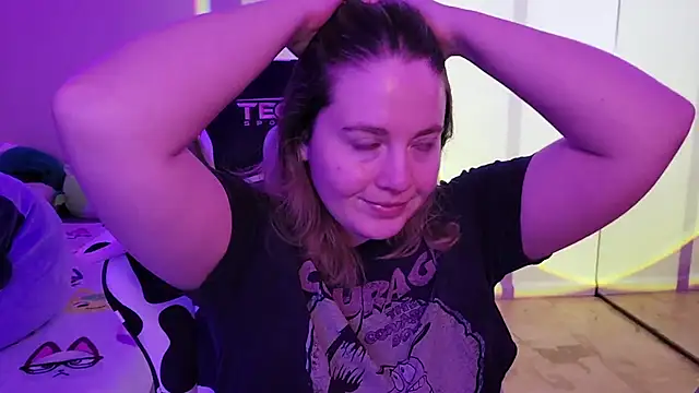 InternetFairy XO online show from 10/13/25, 02:22