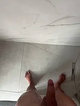 cagoulegrosse online show from 09/19/25, 07:32