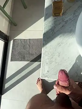 cagoulegrosse online show from 03/15/26, 09:15