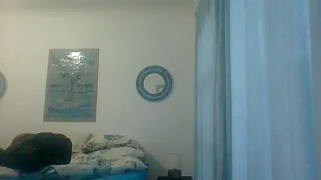 Snapshot of tuggy59 chatting on 09/27/25, 04:39 tuggy59 online show from 09/27/25, 04:39