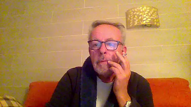 tuggy59 online show from 01/07/26, 04:04