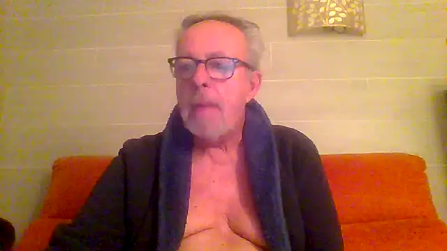 tuggy59 online show from 02/09/26, 05:33