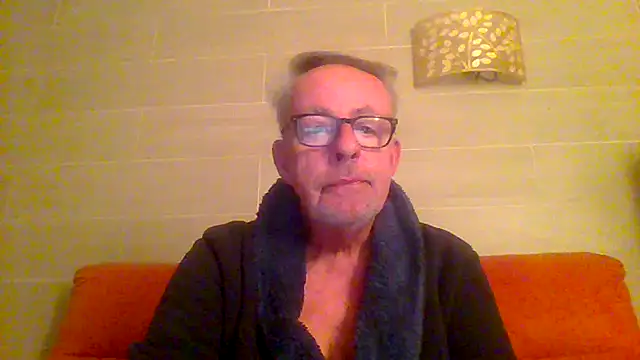 tuggy59 online show from 02/15/26, 05:37