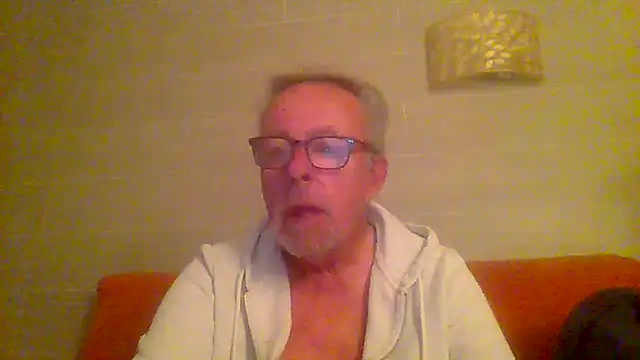 tuggy59 online show from 04/05/26, 03:26