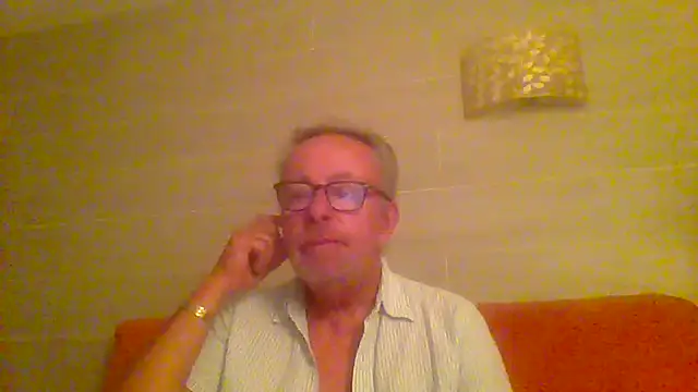 tuggy59 online show from 04/21/26, 04:08