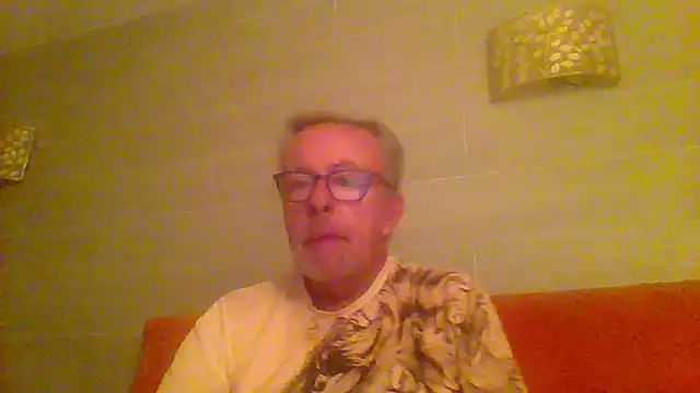 tuggy59 online show from 04/22/26, 04:15