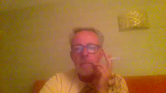 tuggy59 online show from 05/17/26, 04:32