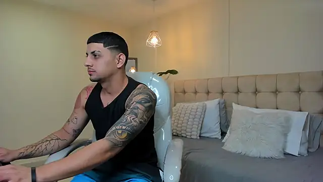 Alex cute77 online show from 03/06/25, 12:19