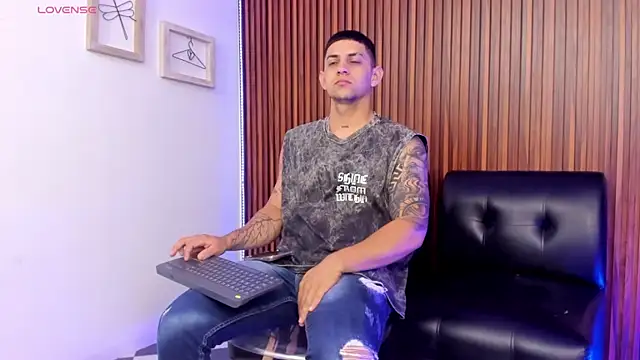 Alex cute77 online show from 02/04/26, 11:27