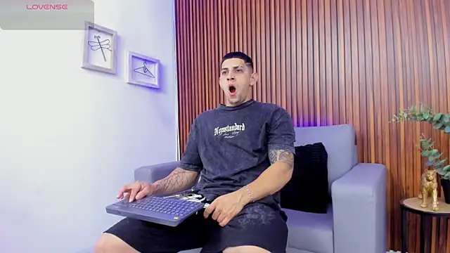 Alex cute77 online show from 03/23/26, 12:31