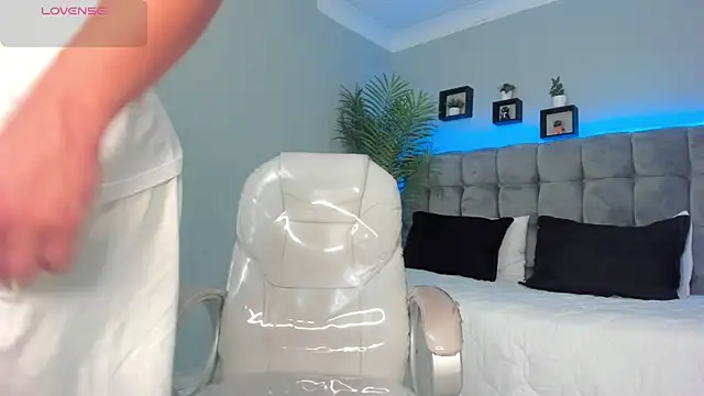 Alex cute77 online show from 04/13/26, 12:10