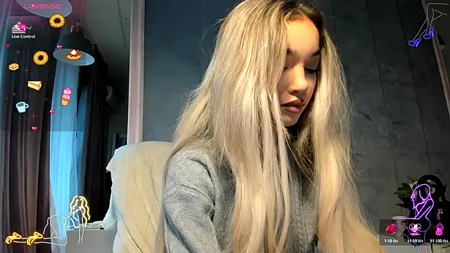 Sassy Teen online show from 11/06/25, 09:21