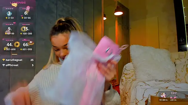 Sassy Teen online show from 11/27/25, 10:39