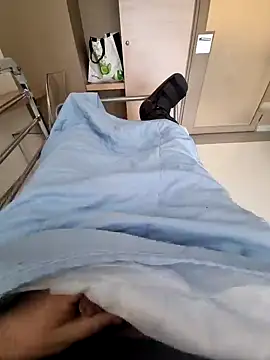 Snapshot of hairydickfr chatting on 12/09/24, 11:47 hairydickfr online show from 12/09/24, 11:47