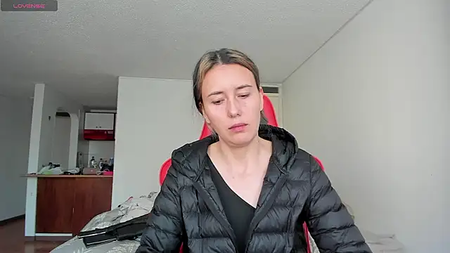 Snapshot of zoe_jeane_beker chatting on 03/11/26, 10:27 zoe jeane beker online show from 03/11/26, 10:27