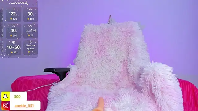 Anette  online show from 09/24/25, 07:17