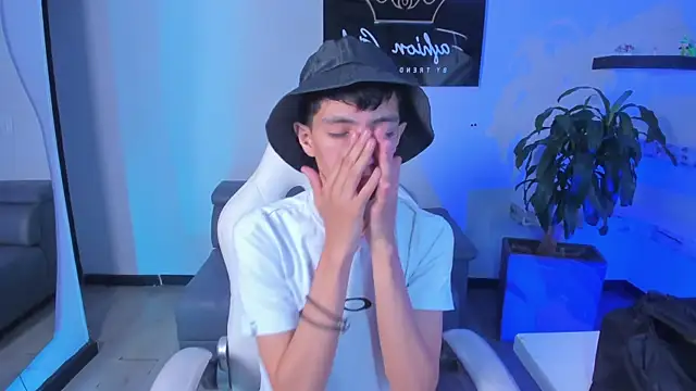 DereckCooperr online show from 03/16/25, 09:47