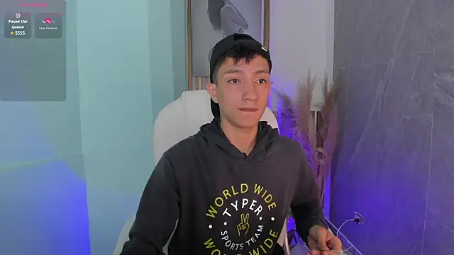 DereckCooperr online show from 04/06/26, 10:54