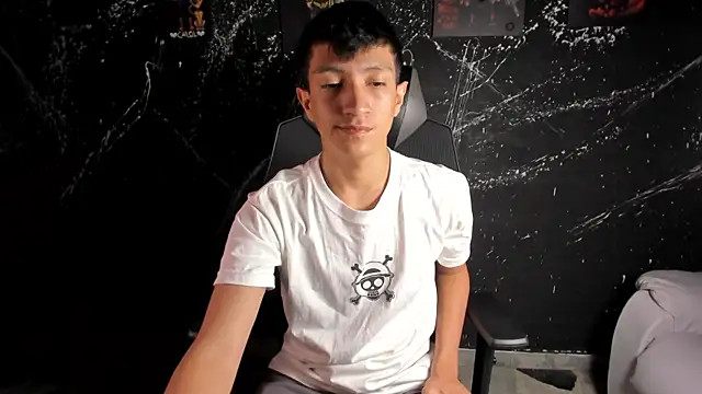 DereckCooperr online show from 04/21/26, 02:51