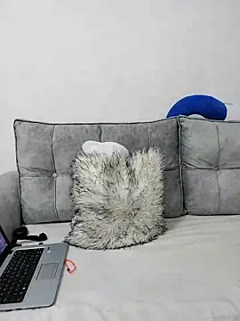 Snapshot of bebygirl143s chatting on 03/12/25, 08:31 bebygirl143s online show from 03/12/25, 08:31