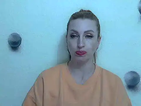 Snapshot of Jillian_Pattie chatting on 12/24/24, 05:23 Jillian Pattie online show from 12/24/24, 05:23