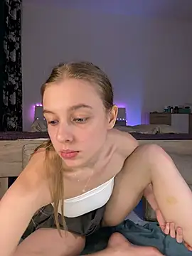 freiiaflower online show from 02/17/25, 07:10