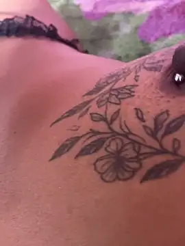 MariaLorenaah online show from 12/03/25, 05:00