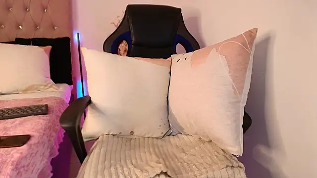 Katy Van online show from 03/01/25, 05:09