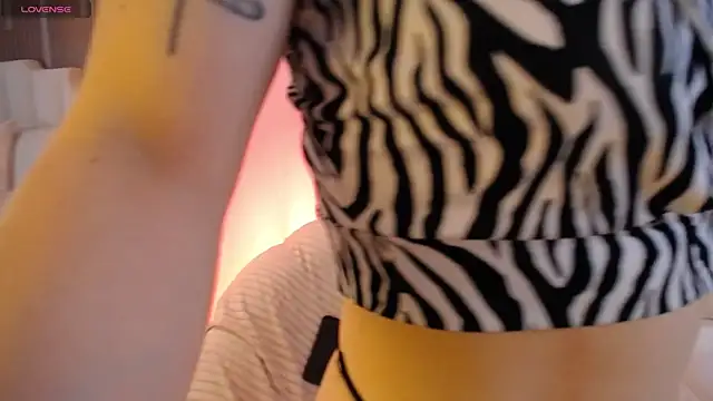 Katy Van online show from 03/30/26, 09:38