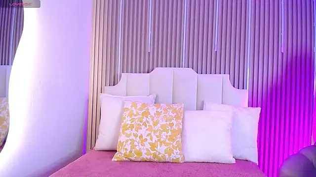 Katy Van online show from 04/21/26, 08:44