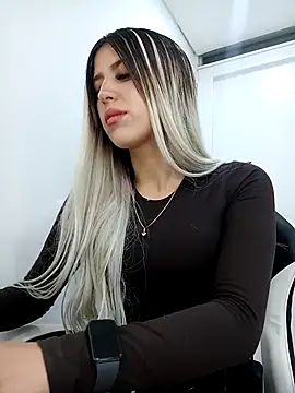 eva-2023 online show from 11/20/25, 02:23