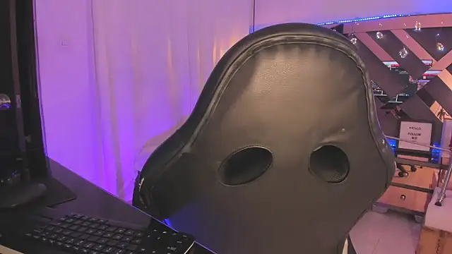 Snapshot of anniesweet02 chatting on 03/01/25, 01:53 anniesweet02 online show from 03/01/25, 01:53