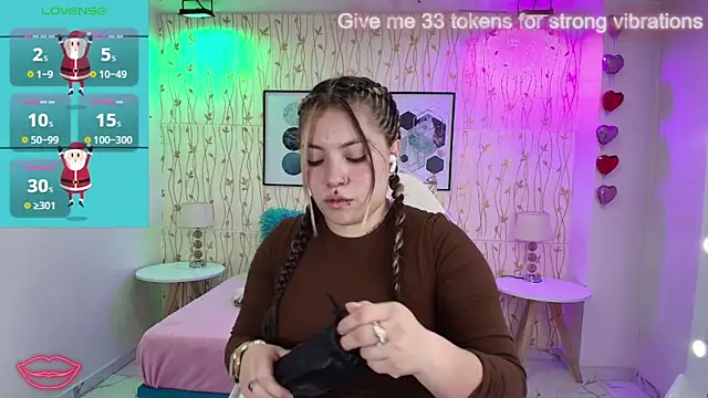 Snapshot of Isa_reel chatting on 01/04/25, 07:44 Isa reel online show from 01/04/25, 07:44