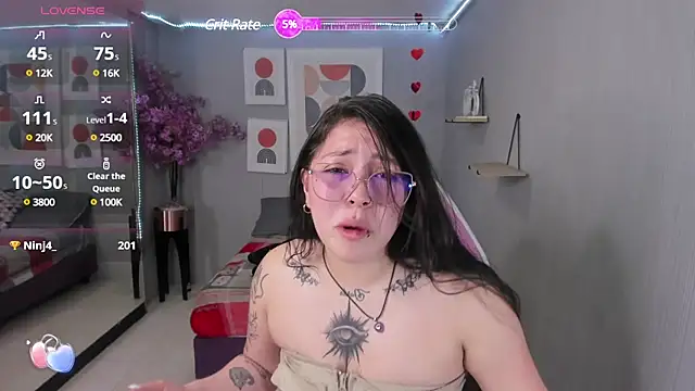 Snapshot of Isa_reel chatting on 03/07/25, 03:49 Isa reel online show from 03/07/25, 03:49