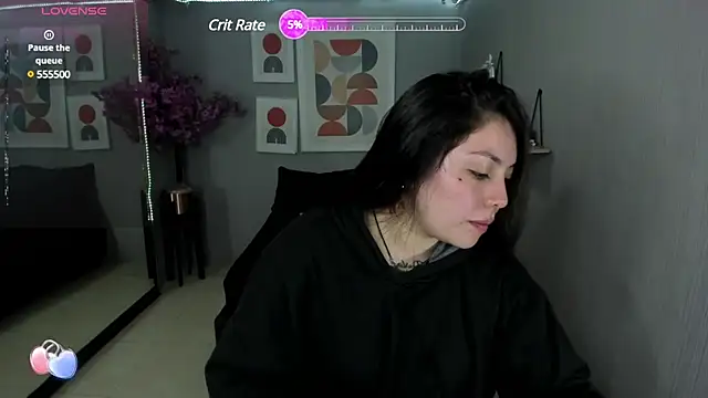 Snapshot of Isa_reel chatting on 03/14/25, 01:02 Isa reel online show from 03/14/25, 01:02