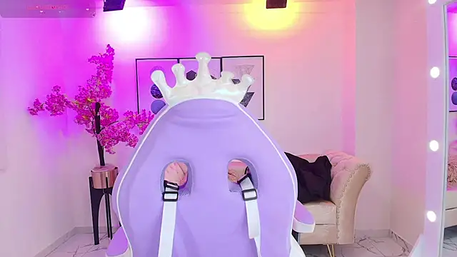 Snapshot of Isa_reel chatting on 10/01/25, 07:42 Isa reel online show from 10/01/25, 07:42