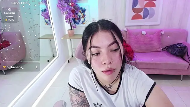 Isa reel online show from 02/12/26, 04:07