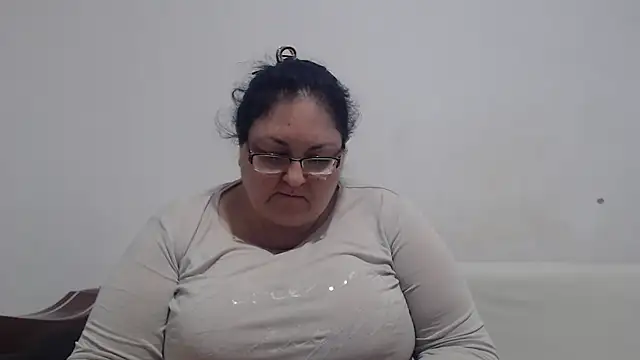 Snapshot of Nykyxo chatting on 04/12/26, 05:51 Nykyxo online show from 04/12/26, 05:51