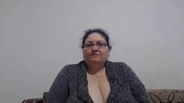 Snapshot of Nykyxo chatting on 04/22/26, 03:31 Nykyxo online show from 04/22/26, 03:31